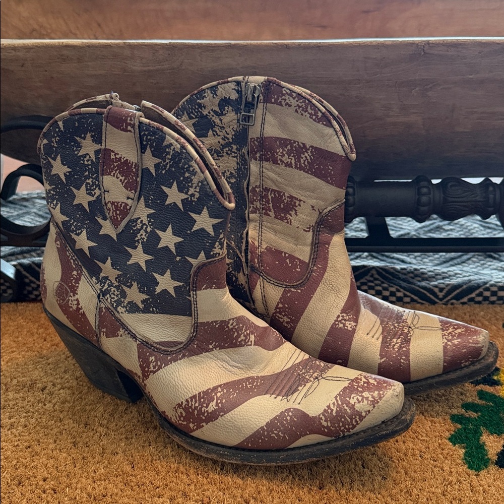 Ariat Womens Circuit Cruz Western Boot American Flag Print